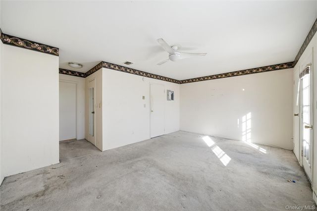 170 Harbor S, Amityville, NY 11701