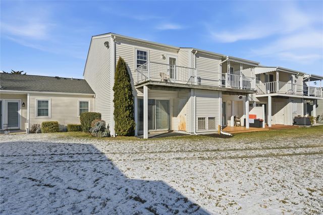 170 Harbor S, Amityville, NY 11701