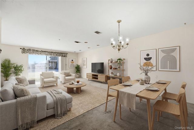 170 Harbor S, Amityville, NY 11701