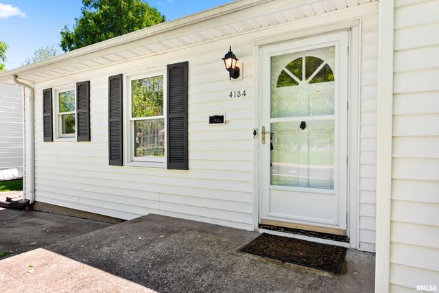 4134 N CHELSEA Place, Peoria, IL 61614