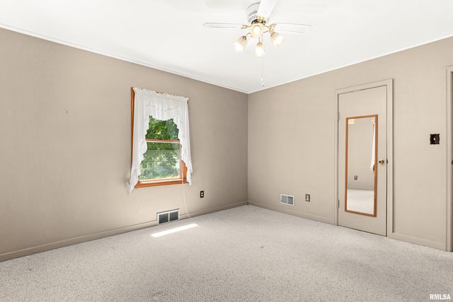 4134 N CHELSEA Place, Peoria, IL 61614