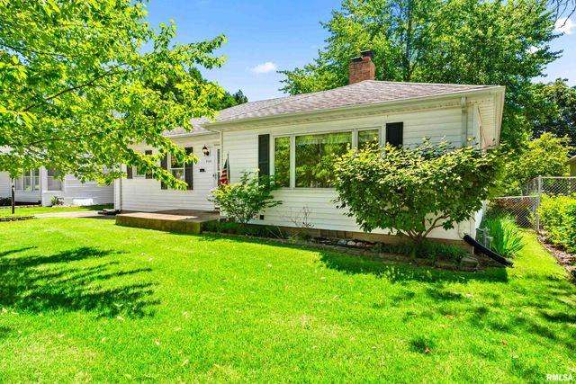 4134 N CHELSEA Place, Peoria, IL 61614