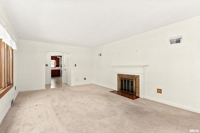 4134 N CHELSEA Place, Peoria, IL 61614