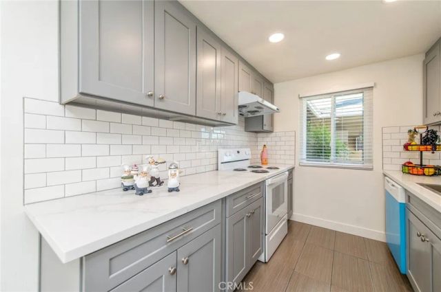 14732 Del Amo C, Tustin, CA 92780