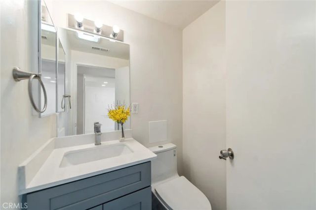 14732 Del Amo C, Tustin, CA 92780