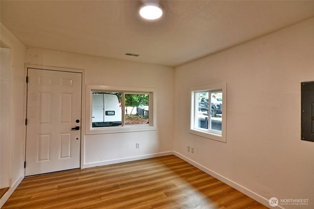 22705 58th Avenue W, Mountlake Terrace, WA 98043