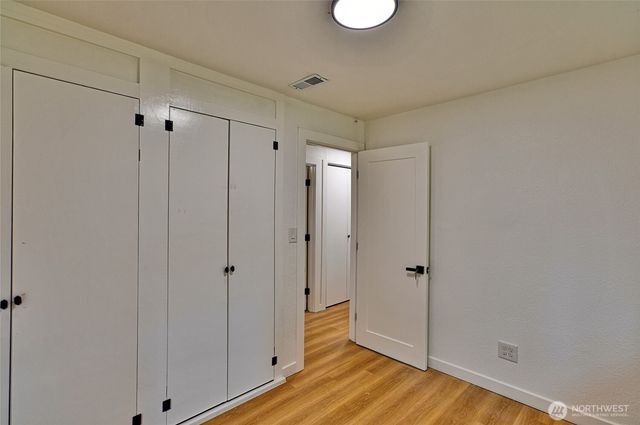 22705 58th Avenue W, Mountlake Terrace, WA 98043