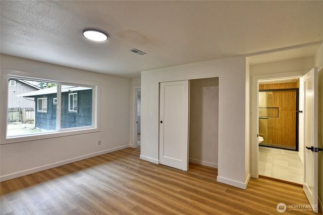 22705 58th Avenue W, Mountlake Terrace, WA 98043