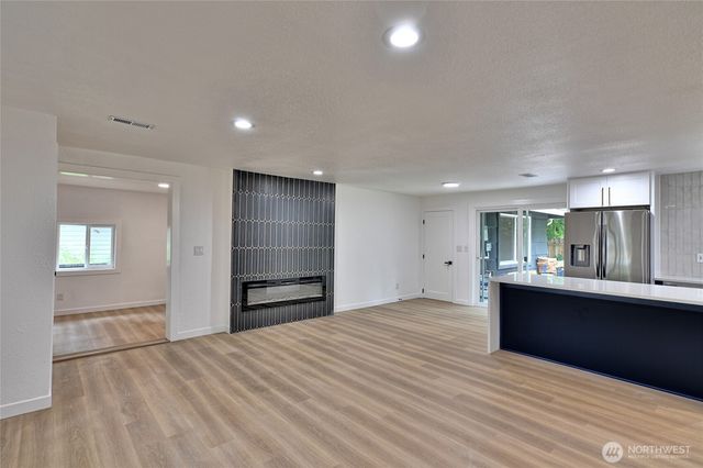 22705 58th Avenue W, Mountlake Terrace, WA 98043