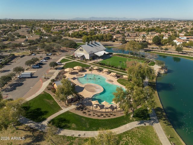 3606 S SWAN Drive, Gilbert, AZ 85297