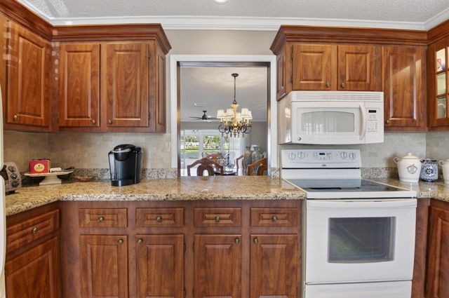 5221 Privet Place A, Delray Beach, FL 33484