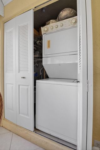 5221 Privet Place A, Delray Beach, FL 33484