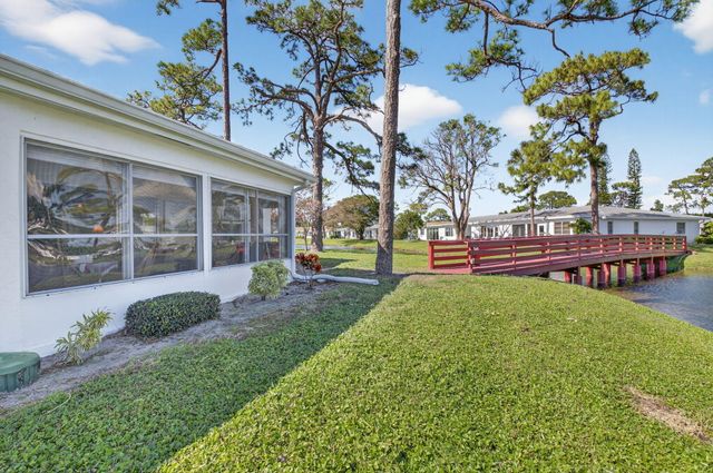 5221 Privet Place A, Delray Beach, FL 33484