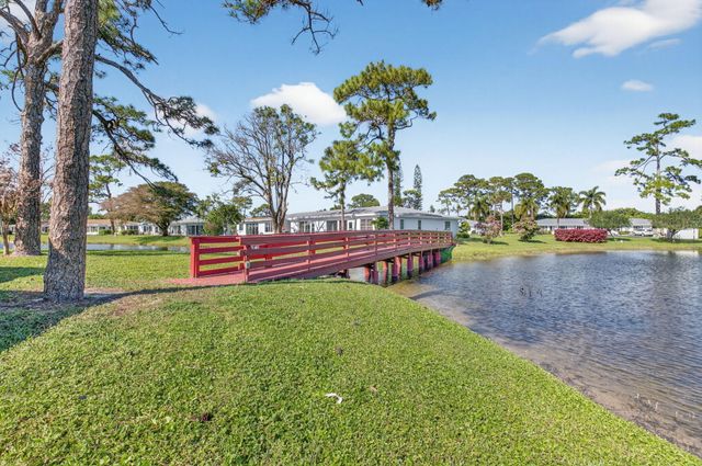 5221 Privet Place A, Delray Beach, FL 33484