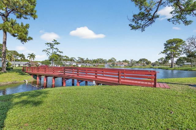 5221 Privet Place A, Delray Beach, FL 33484