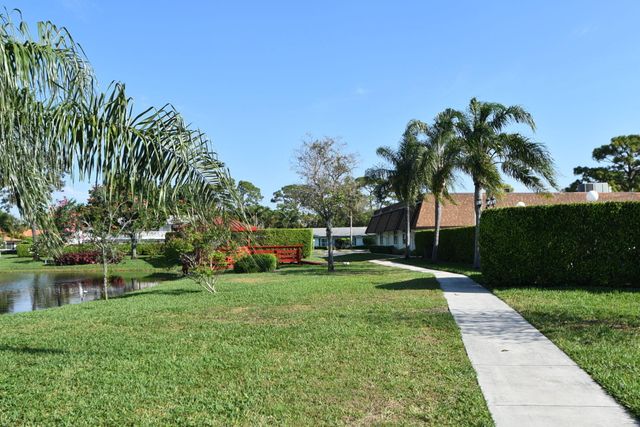 5221 Privet Place A, Delray Beach, FL 33484