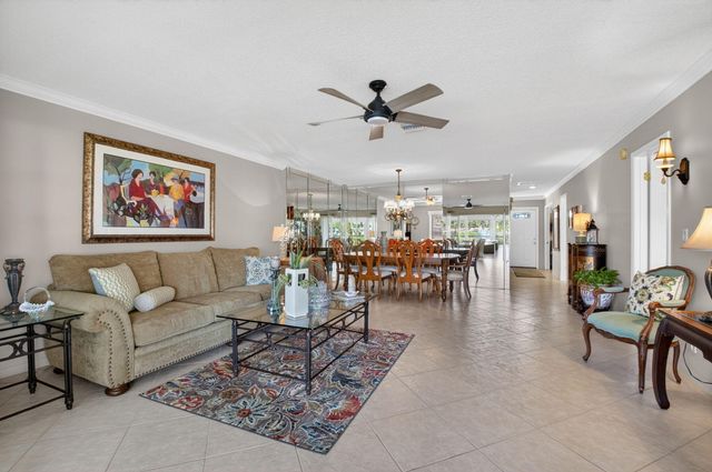 5221 Privet Place A, Delray Beach, FL 33484