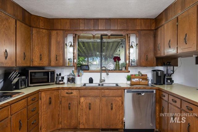 357 Casa Grande Court, Twin Falls, ID 83301