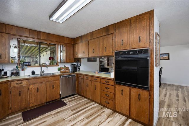 357 Casa Grande Court, Twin Falls, ID 83301