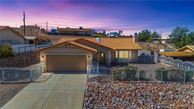 2524 S Ridge Avenue, Bullhead City, AZ 86429