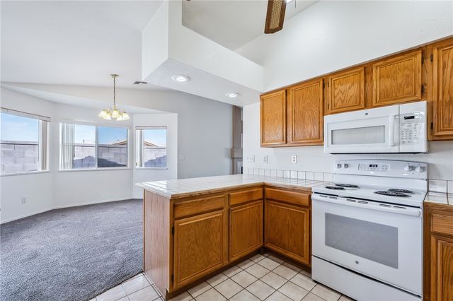 2524 S Ridge Avenue, Bullhead City, AZ 86429