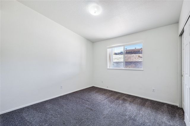 2524 S Ridge Avenue, Bullhead City, AZ 86429