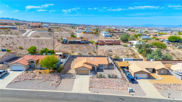 2524 S Ridge Avenue, Bullhead City, AZ 86429