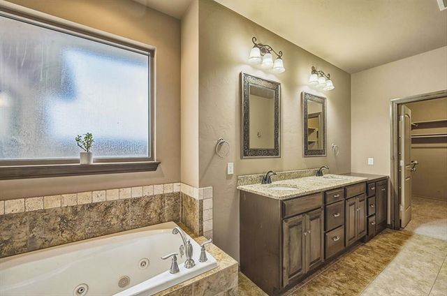 6671 Wilson Drive, Piedmont, OK 73078