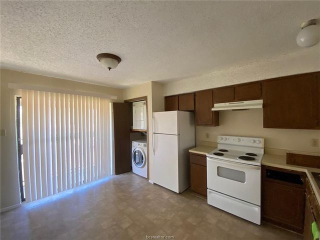 411 Manuel dr A, College Station, TX 77840