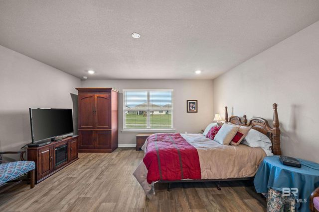 10711 Northern Dancer Court, Daphne, AL 36526