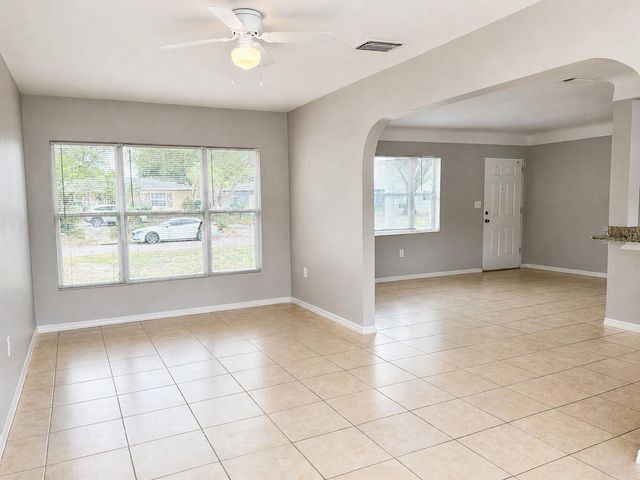 5650 47TH AVENUE N, Kenneth City, FL 33709