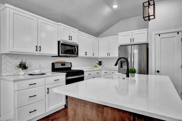 12824 NW 4th Terrace, Yukon, OK 73099