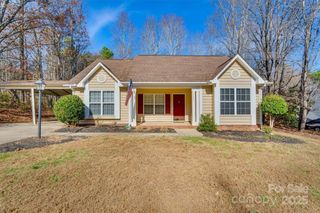 7111 Hunters Bluff Drive, Denver, NC 28037