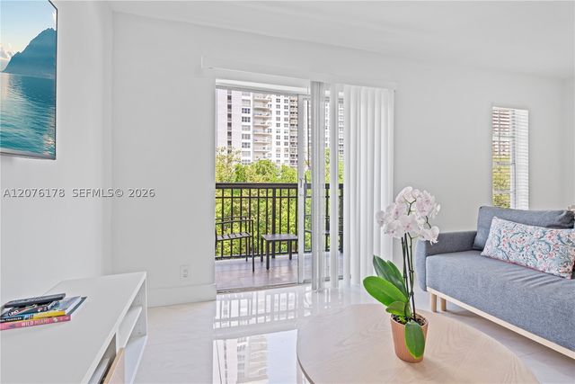 251 172nd St 321, Sunny Isles Beach, FL 33160