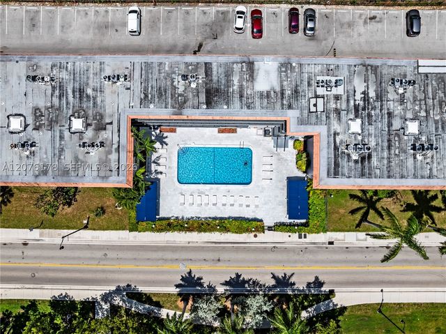 251 172nd St 321, Sunny Isles Beach, FL 33160
