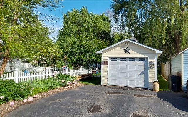 10 Front Street, Vernon, NY 13476