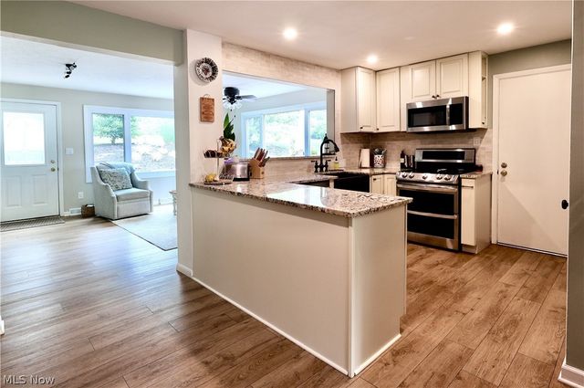 241 High Street, Chagrin Falls, OH 44022