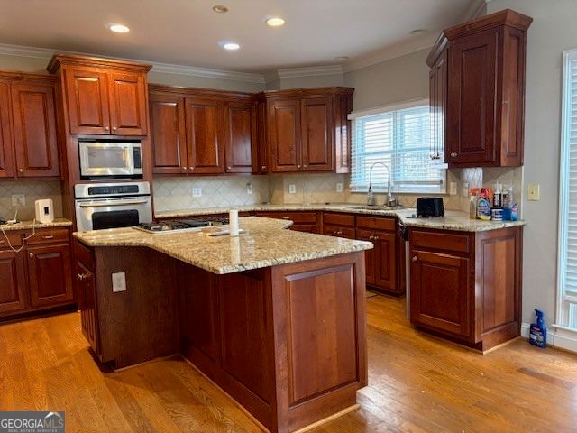 3270 Moon Beam Court, Snellville, GA 30039