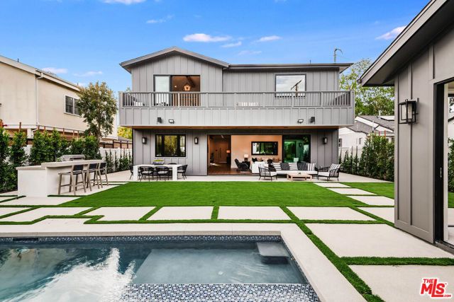 4210 Kraft Avenue, Los Angeles, CA 91604