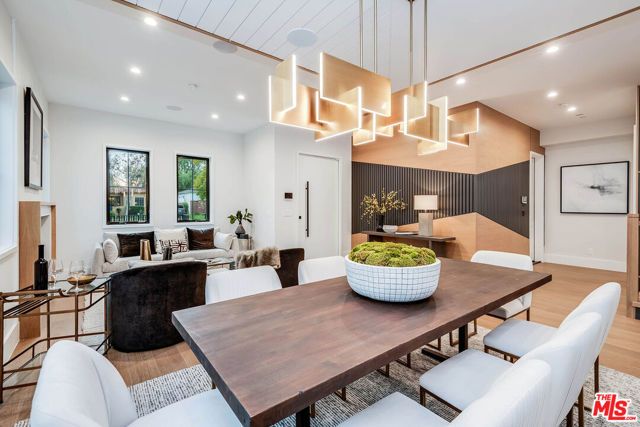 4210 Kraft Avenue, Los Angeles, CA 91604