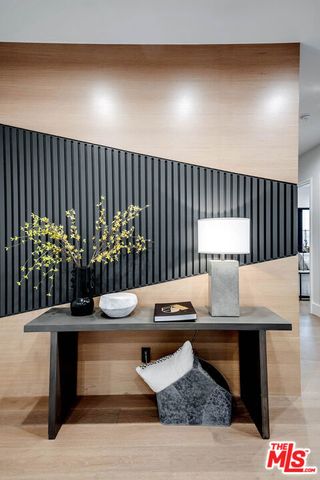 4210 Kraft Avenue, Los Angeles, CA 91604