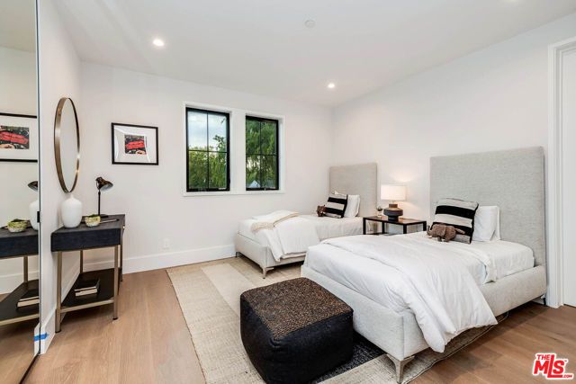 4210 Kraft Avenue, Los Angeles, CA 91604