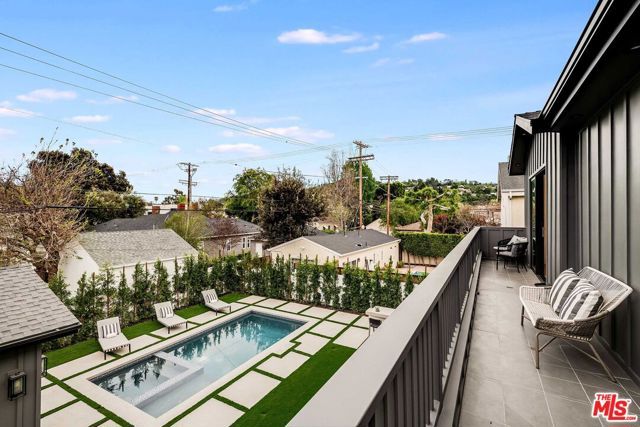 4210 Kraft Avenue, Los Angeles, CA 91604