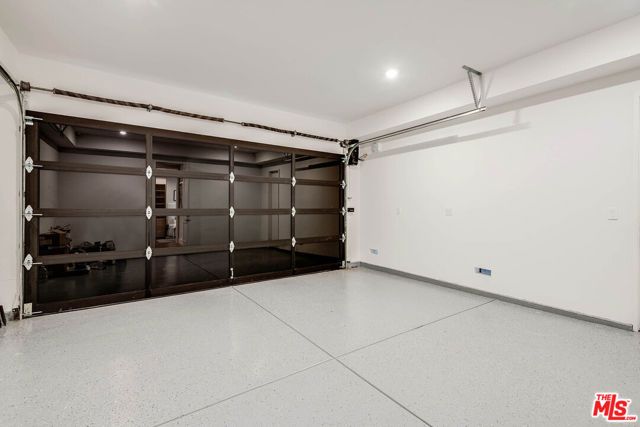 4210 Kraft Avenue, Los Angeles, CA 91604