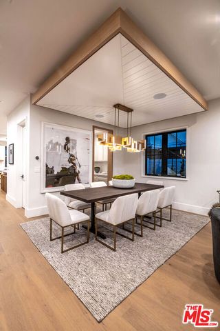 4210 Kraft Avenue, Los Angeles, CA 91604