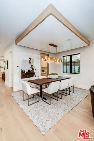 4210 Kraft Avenue, Los Angeles, CA 91604