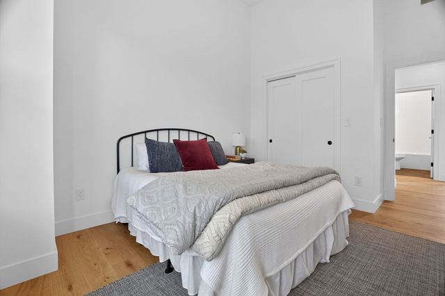 24 Spring Hill Terrace C, Somerville, MA 02143