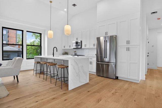 24 Spring Hill Terrace C, Somerville, MA 02143