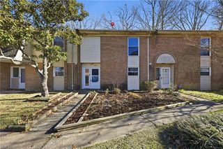 5002 Amboy CT, Virginia Beach, VA 23462