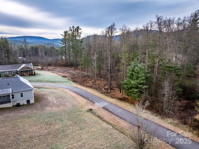 00 Crystal Mountain Drive 14, Hendersonville, NC 28739